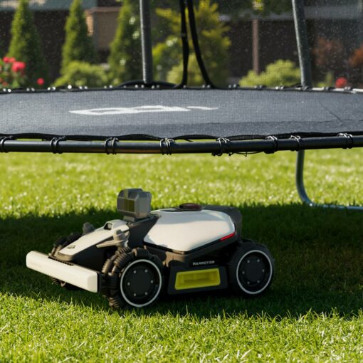 Miljöbild Mammotion LUBA mini AWD LiDAR